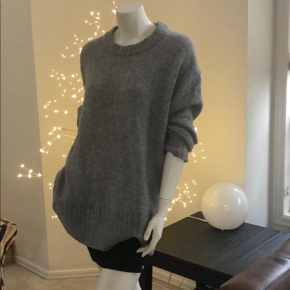 Sweater - Picture 2 of 2